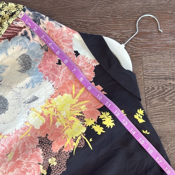 ✅SOLD✅💮🪷Silk Dries Van Noten side tie jacket robe floral print small - Picture 16 of 17